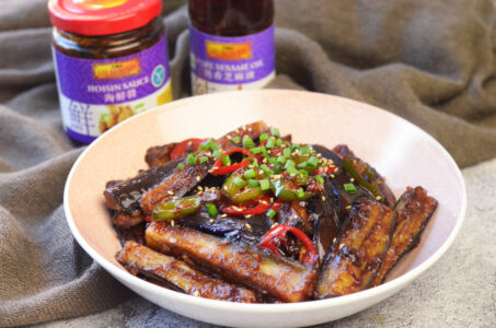 Eggplants Stir-fry with Hoisin Sauce Eggplants Stir-fry with Hoisin Sauce